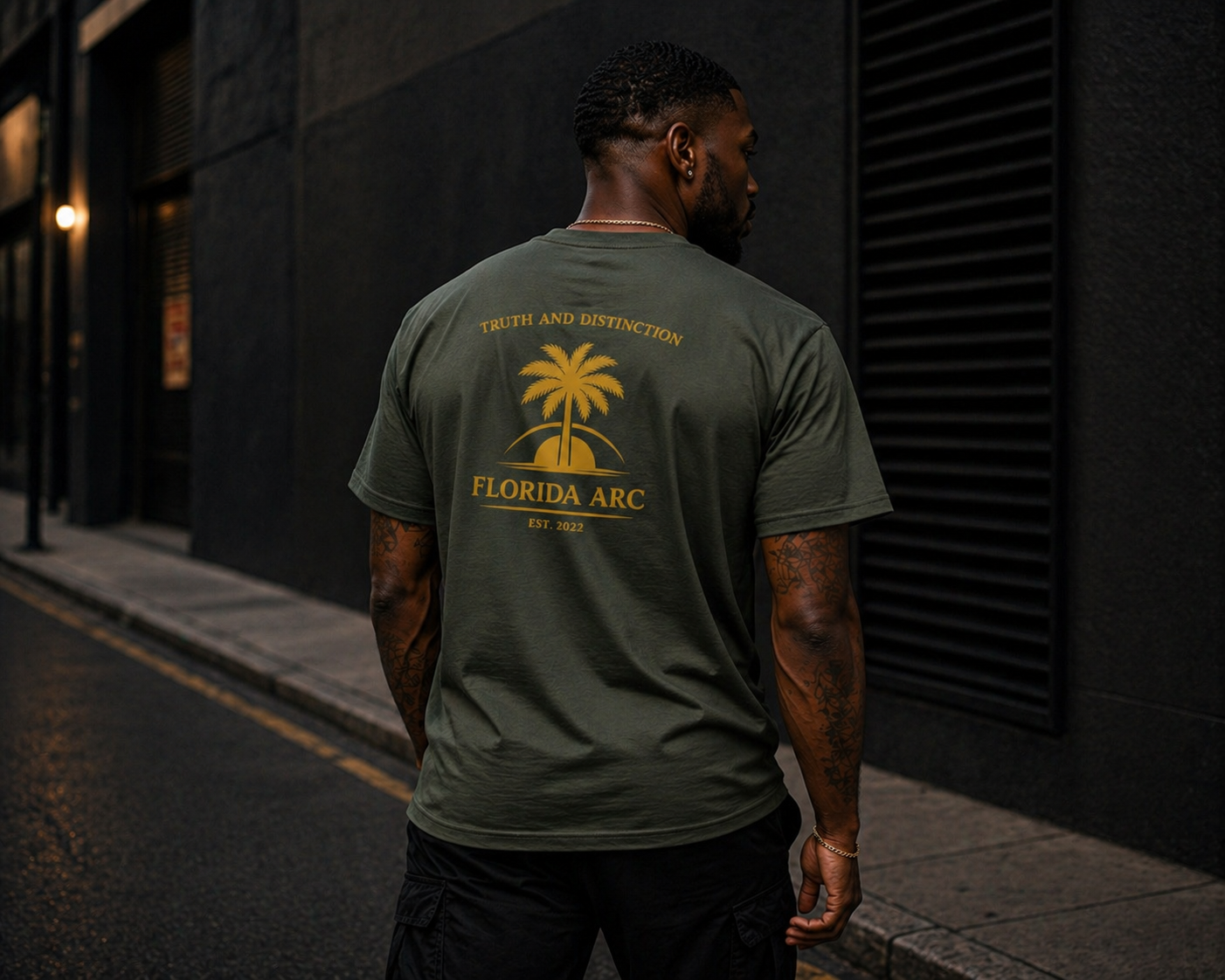 PALM CREST TEE
