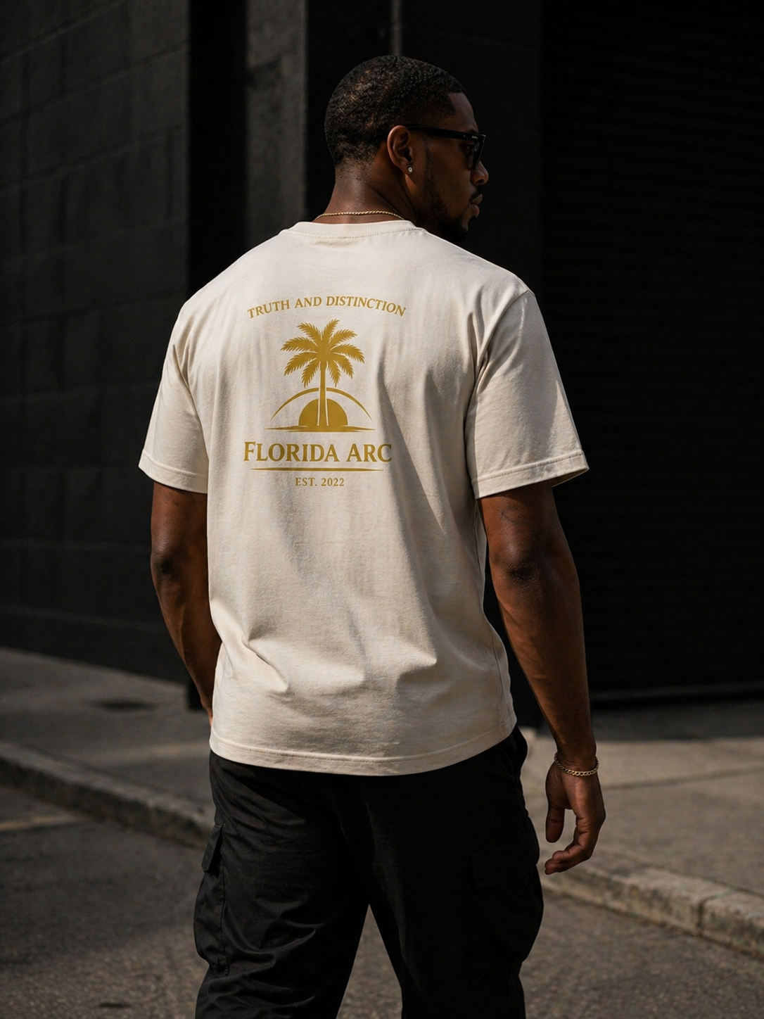 PALM CREST TEE